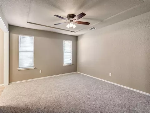 1332 W Cedarbrook Ln, Moore, OK 73170 photo 14