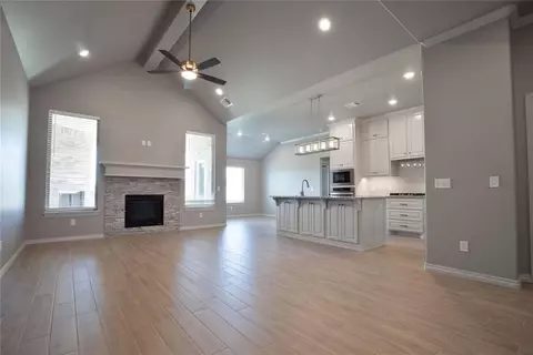 3133 Poppey Ln, Edmond, OK 73012