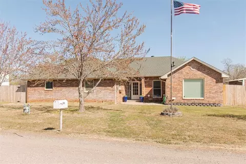 7000 Robey Dr, Edmond, OK 73034