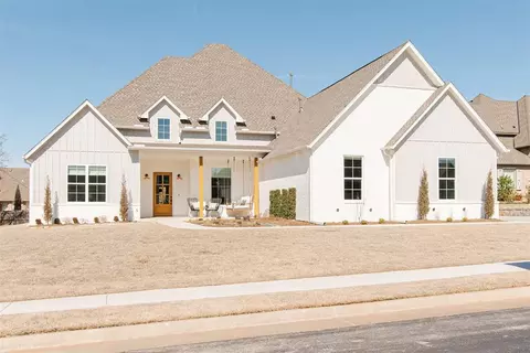 3117 Basanova Dr, Edmond, OK 73034