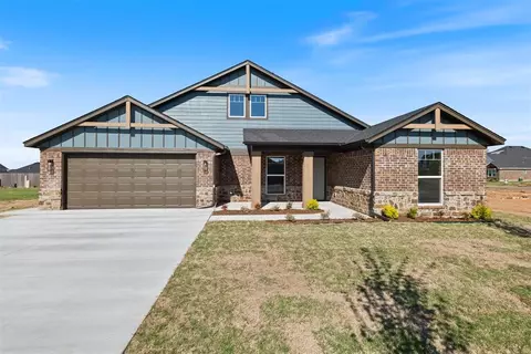 15805 Flint Dr, Moore, OK 73170