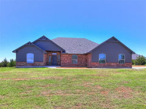 2430 Gallant Fox Ter, Guthrie, OK 73044