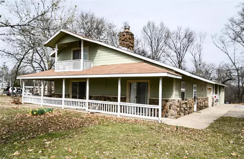 2 Privateer Dr, Afton, OK 74331