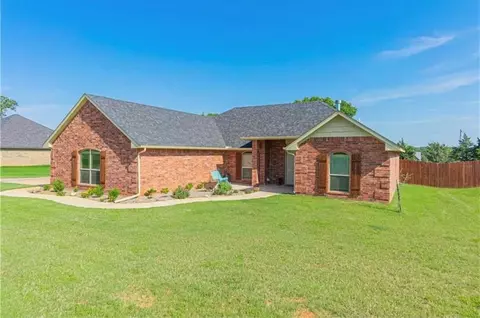 5764 Timberland Xing, Guthrie, OK 73044