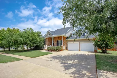 533 Yarmouth Rd, Norman, OK 73071
