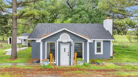 506 S Welch Ave, Wynnewood, OK 73098