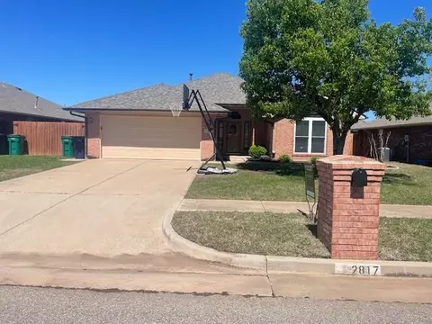 2817 SE 95th St, Moore, OK 73160