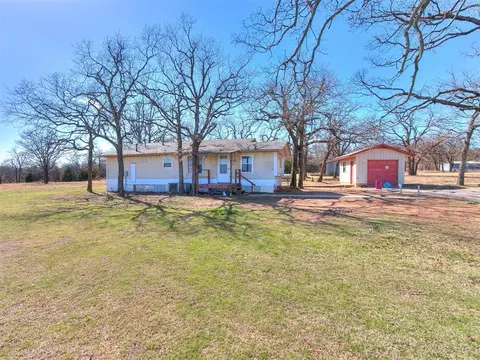 2360 Copperridge Ln, Harrah, OK 73045