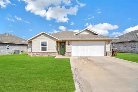 1012 Avalon Dr, Altus, OK 73521 photo 4