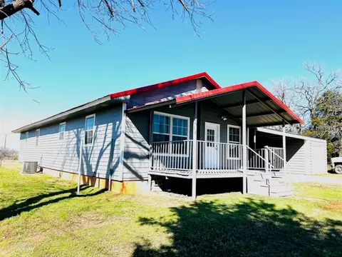 513 W Forest Blvd, Mcloud, OK 74851