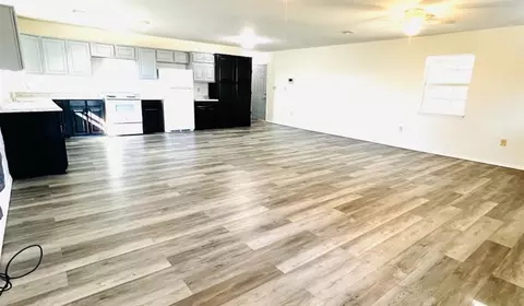 513 W Forest Blvd, Mcloud, OK 74851 photo 6
