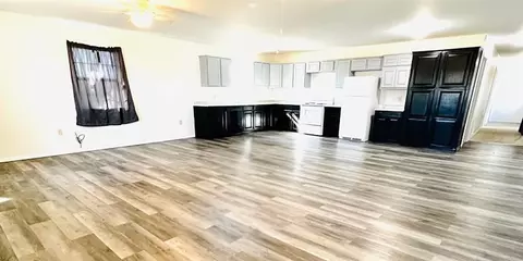 513 W Forest Blvd, Mcloud, OK 74851 photo 5