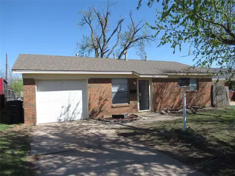 1816 N Wilburn Ave, Bethany, OK 73008