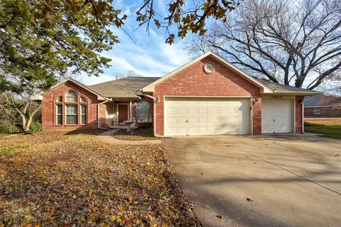 10912 Turkey Run Dr, Edmond, OK 73025