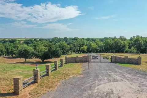 White Tail Road, Weatherford, OK 73096
