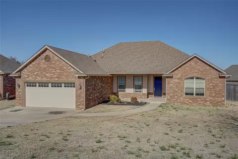 1781 Appaloosa Dr, Blanchard, OK 73010