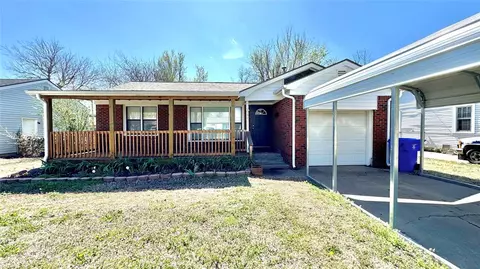 106 E Haddock St, Norman, OK 73069