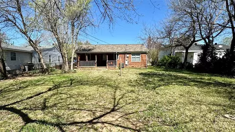 106 E Haddock St, Norman, OK 73069 photo 18