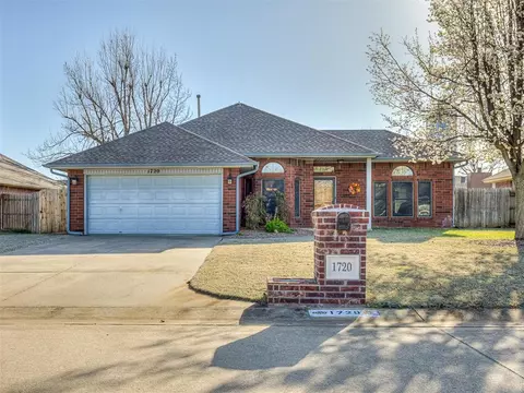 1720 Overland Trl, Choctaw, OK 73020
