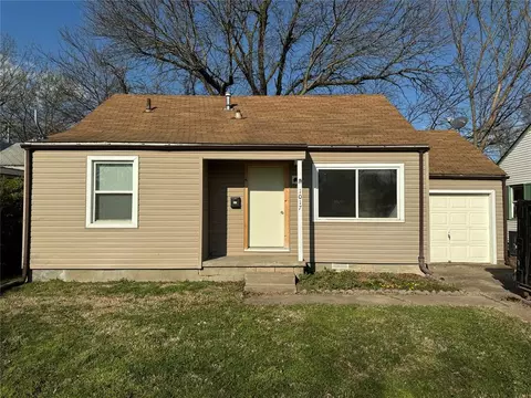 1017 NW H St, Miami, OK 74354