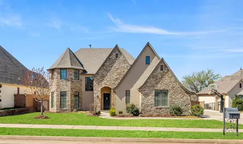 3225 Alpine Dr, Edmond, OK 73012