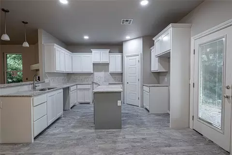 411 Grove St, Perry, OK 73077 photo 9