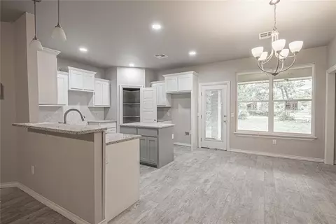 411 Grove St, Perry, OK 73077 photo 6