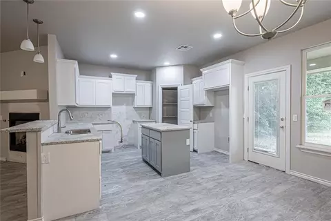 411 Grove St, Perry, OK 73077 photo 7