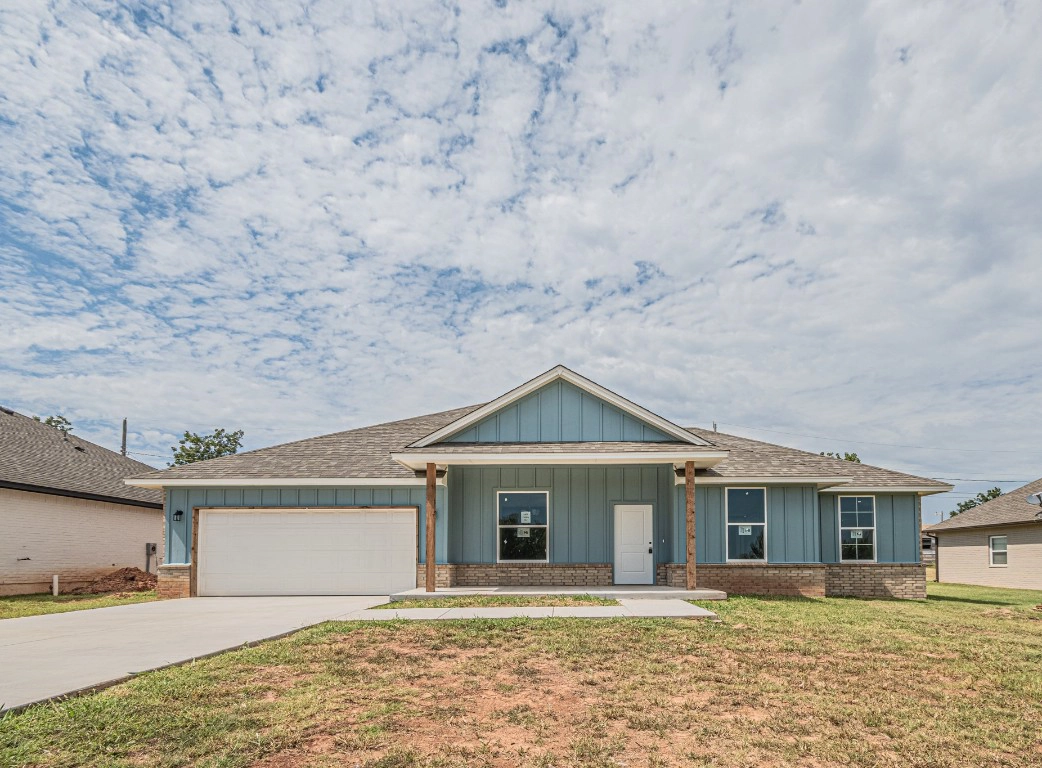 1403 Coffey Dr  