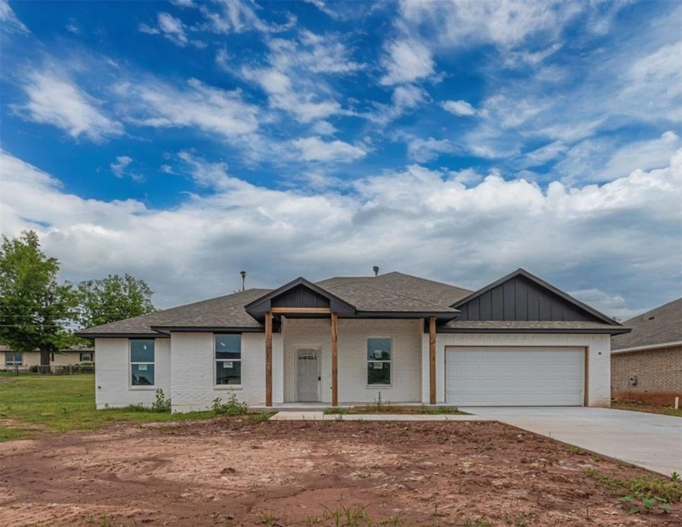 1405 Coffey Dr  