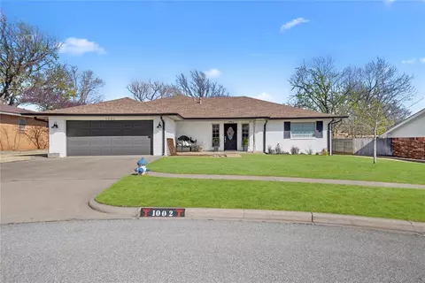 1002 N Claremont St, Weatherford, OK 73096