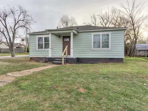 204 S Jackson St, Blanchard, OK 73010