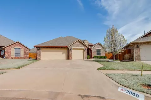 2000 Alliyah Ct, Yukon, OK 73099