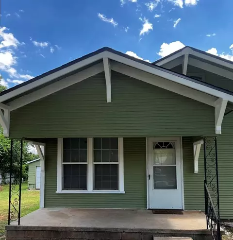 506 E Oak St, Noble, OK 73068