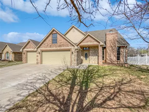 9229 Forest Cove Cir, Oklahoma City, OK 73130