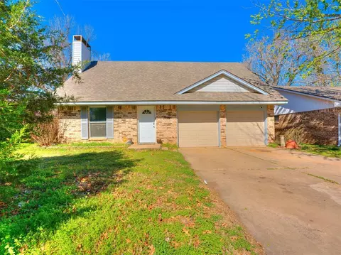 733 Red Oak Ter, Edmond, OK 73003