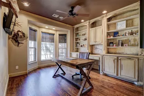 2000 Maria Cir, Edmond, OK 73034 photo 16