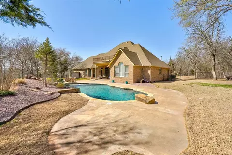 2000 Maria Cir, Edmond, OK 73034 photo 43