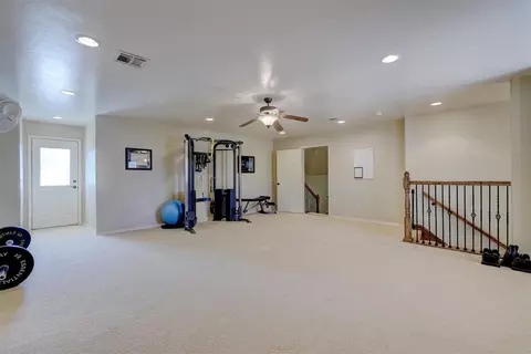 2000 Maria Cir, Edmond, OK 73034 photo 35