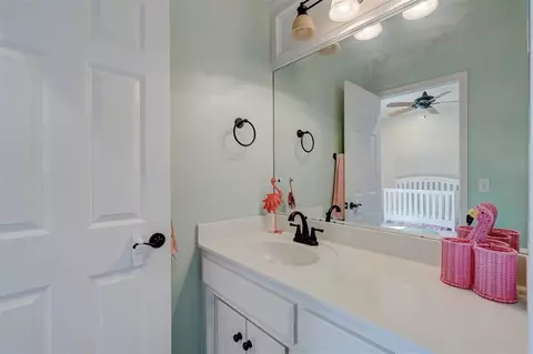 2000 Maria Cir, Edmond, OK 73034 photo 32