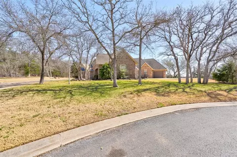 2000 Maria Cir, Edmond, OK 73034 photo 2