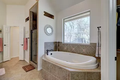 2000 Maria Cir, Edmond, OK 73034 photo 24
