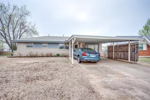 421 S Dallas Ave, Moore, OK 73160