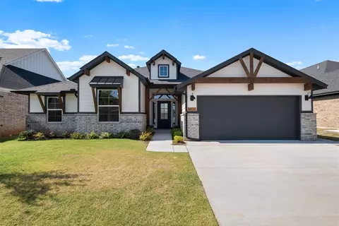 10516 NW 33rd Pl, Yukon, OK 73099