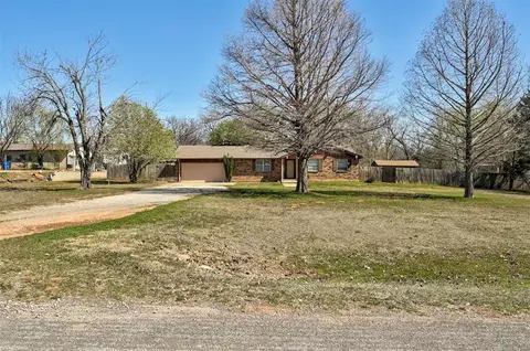 5346 Mockingbird Ln, Blanchard, OK 73010