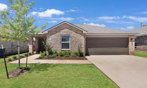 4121 Sara Park Dr, Mustang, OK 73064