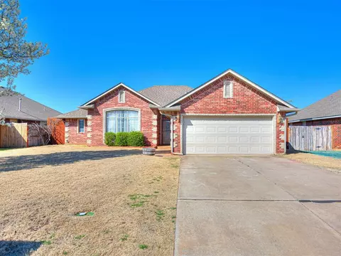 4009 Oakbrook Dr, Del City, OK 73115