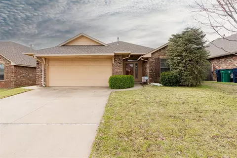 7709 Twin Oaks Dr, Yukon, OK 73099