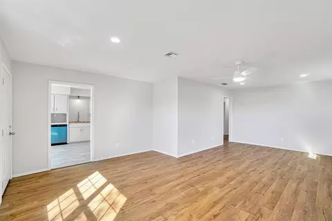 812 N Chalmers St, Altus, OK 73521 photo 8