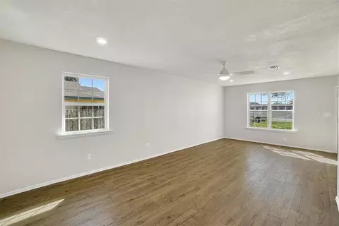812 N Chalmers St, Altus, OK 73521 photo 6